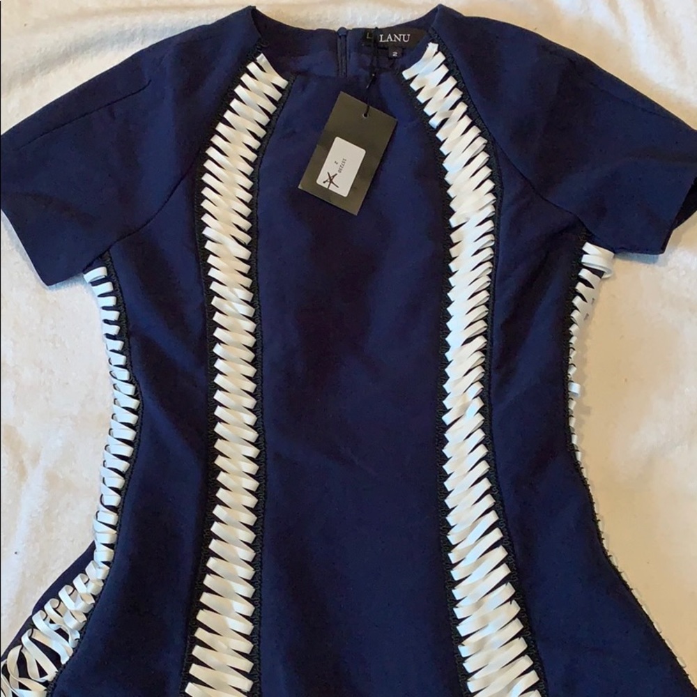 NWT DRESS BY LANU SZ 2 BLUE WITH WHITE LACE Z01